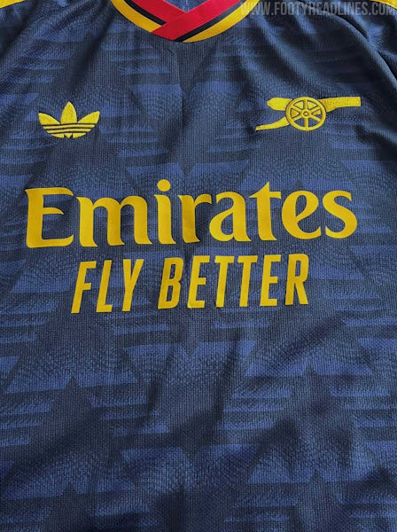 Arsenal 26-27 Away Kit